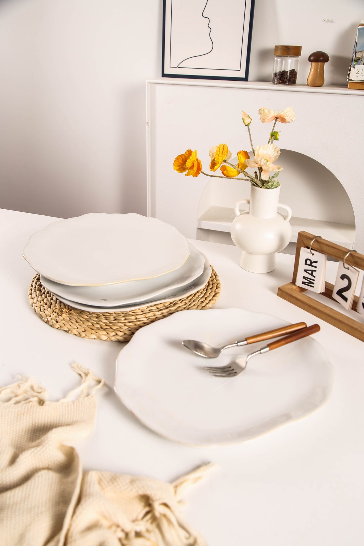 Pearl White Organic Grand Dinner Plate Set