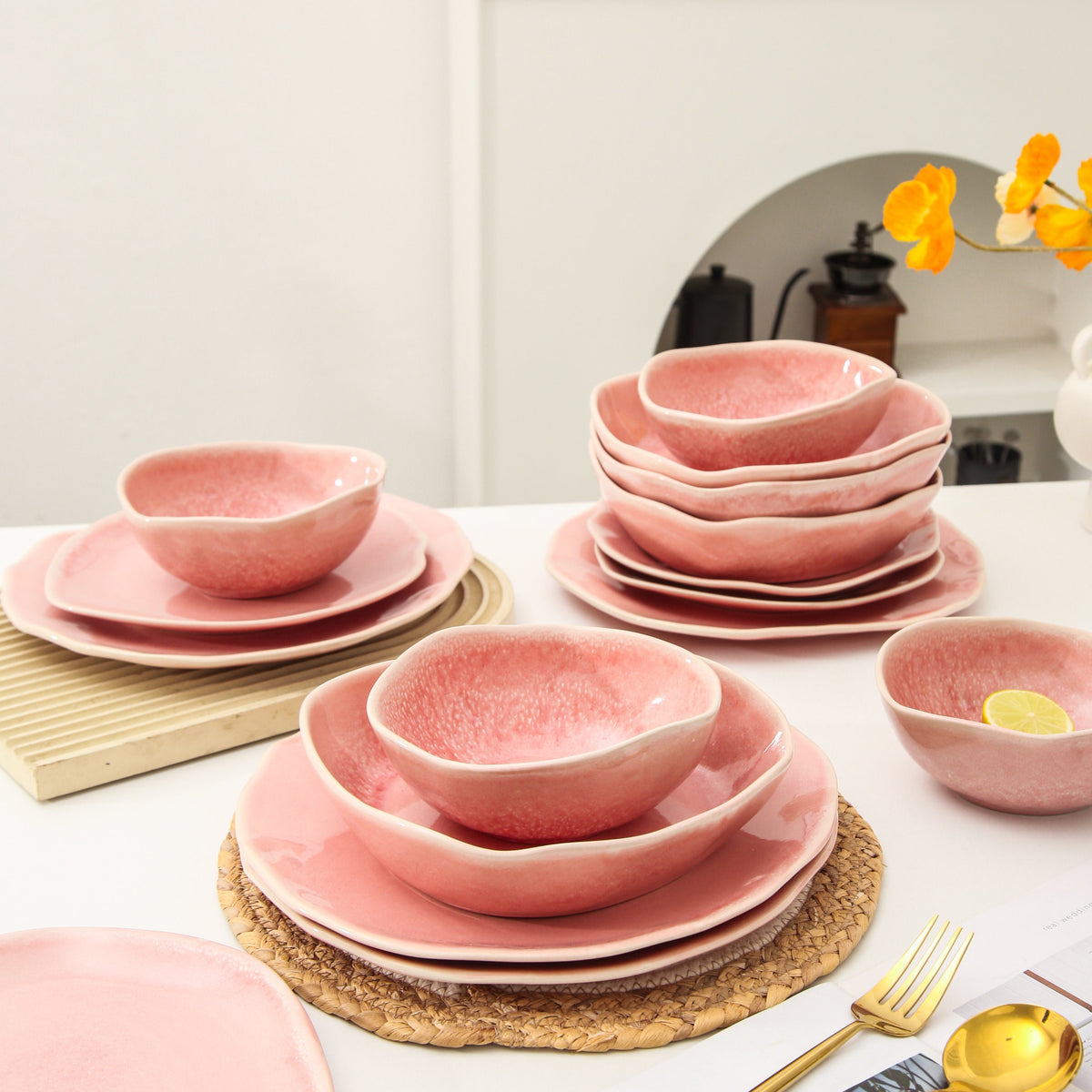 Rose Pink 16-Piece Organic Dinnerware Set