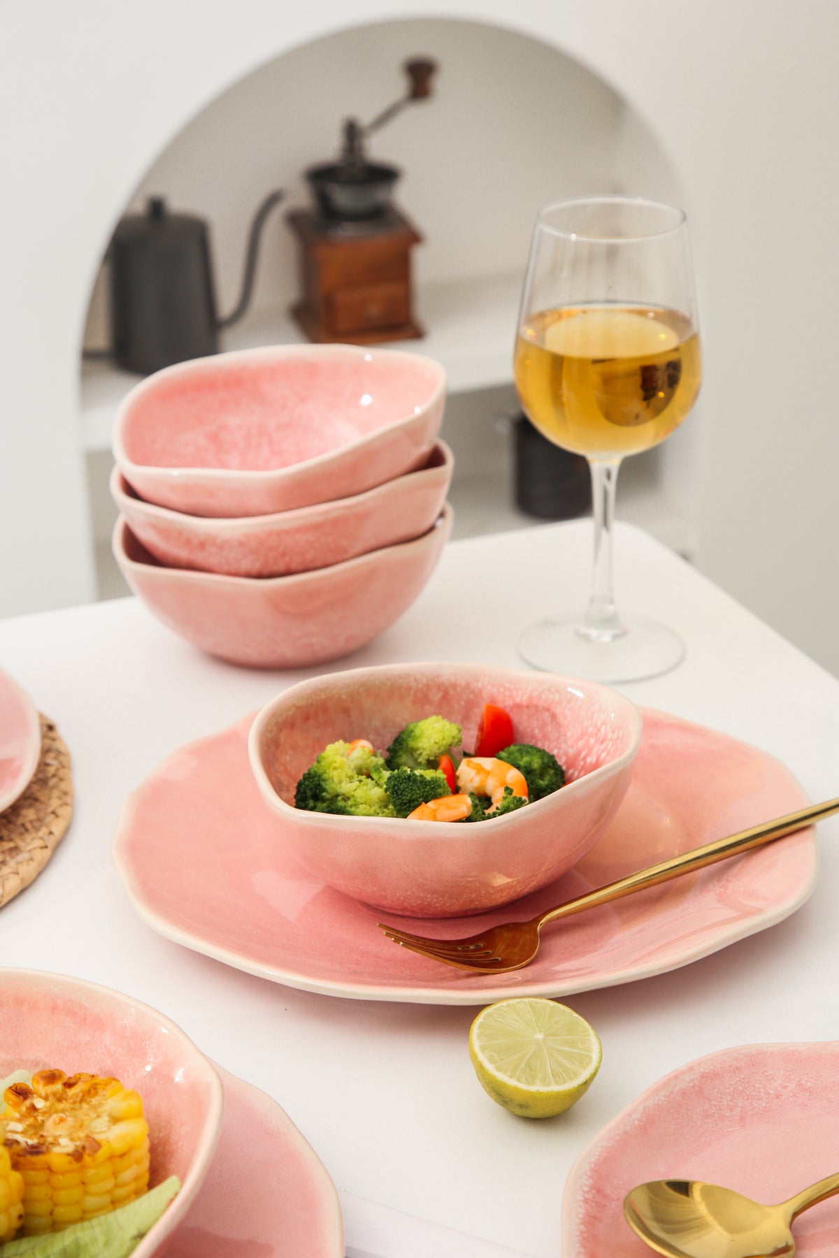 Rose Pink 16-Piece Organic Dinnerware Set