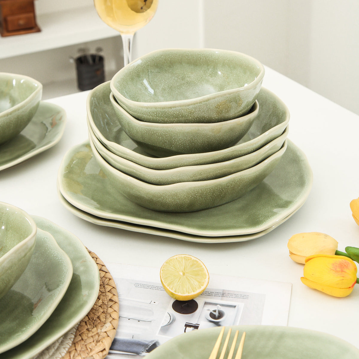 Royal Olive 16-Piece Organic Dinnerware Set