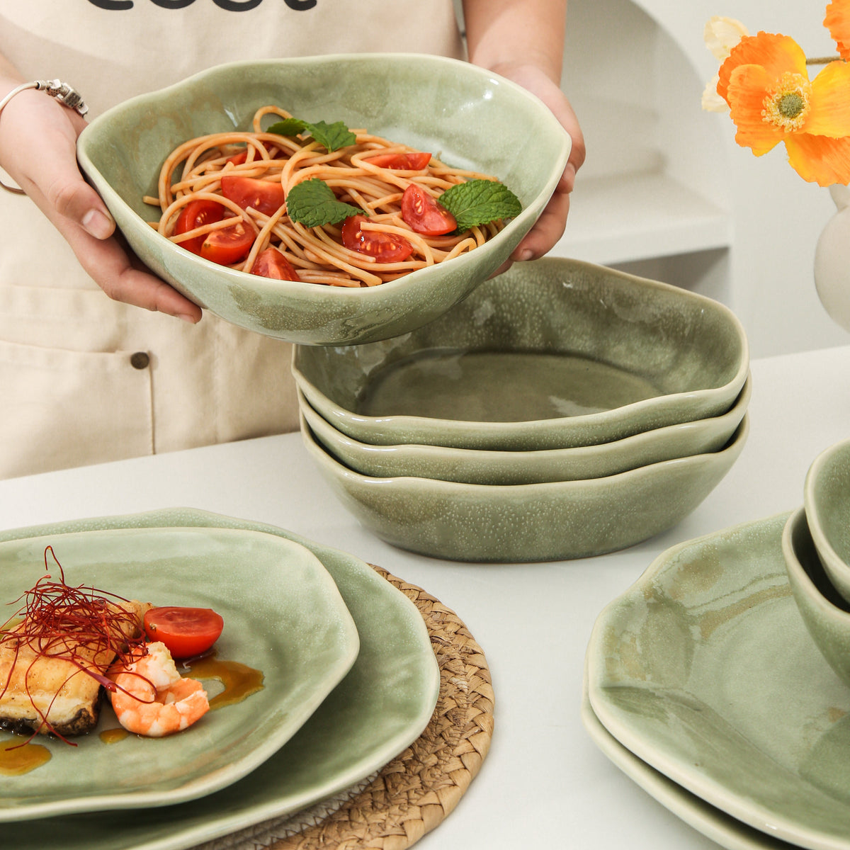 Royal Olive 16-Piece Organic Dinnerware Set