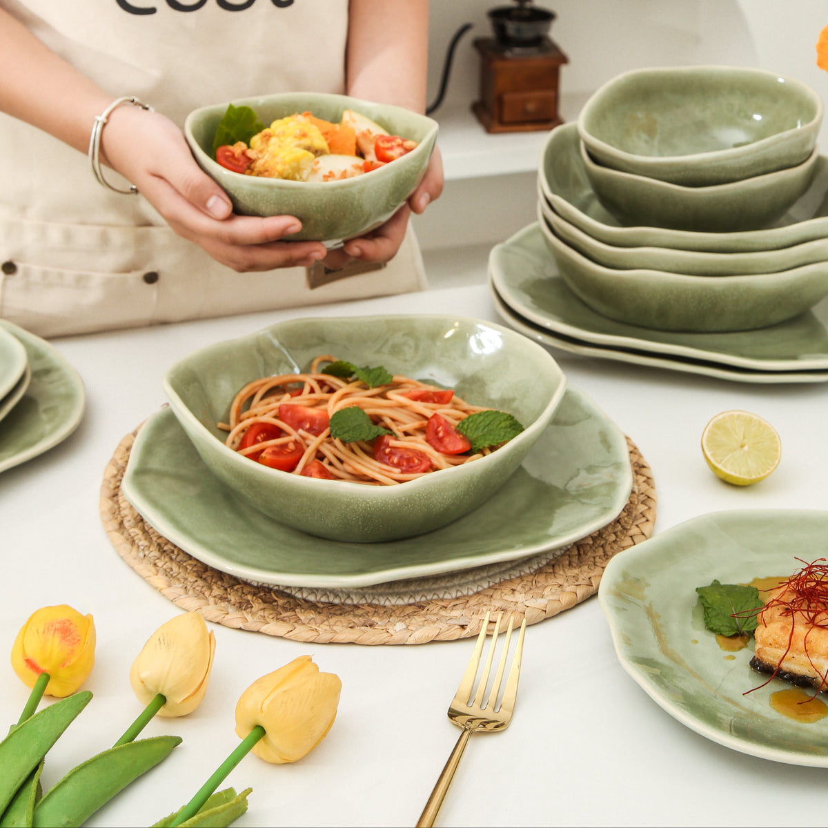 Royal Olive 16-Piece Organic Dinnerware Set