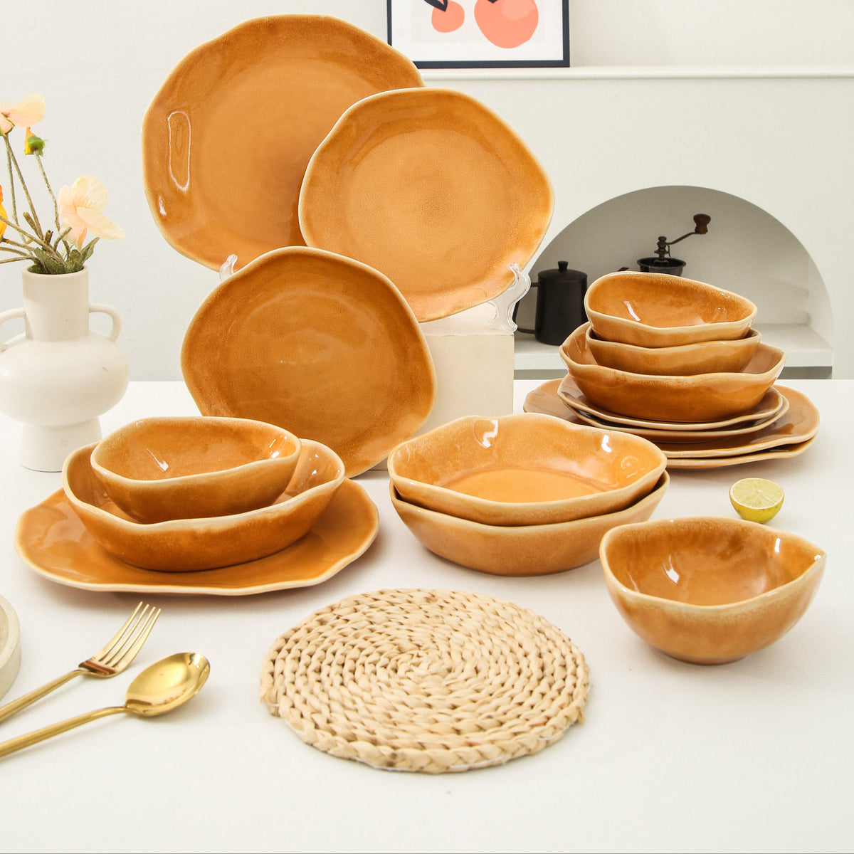 Golden Amber 16-Piece Organic Dinnerware Set