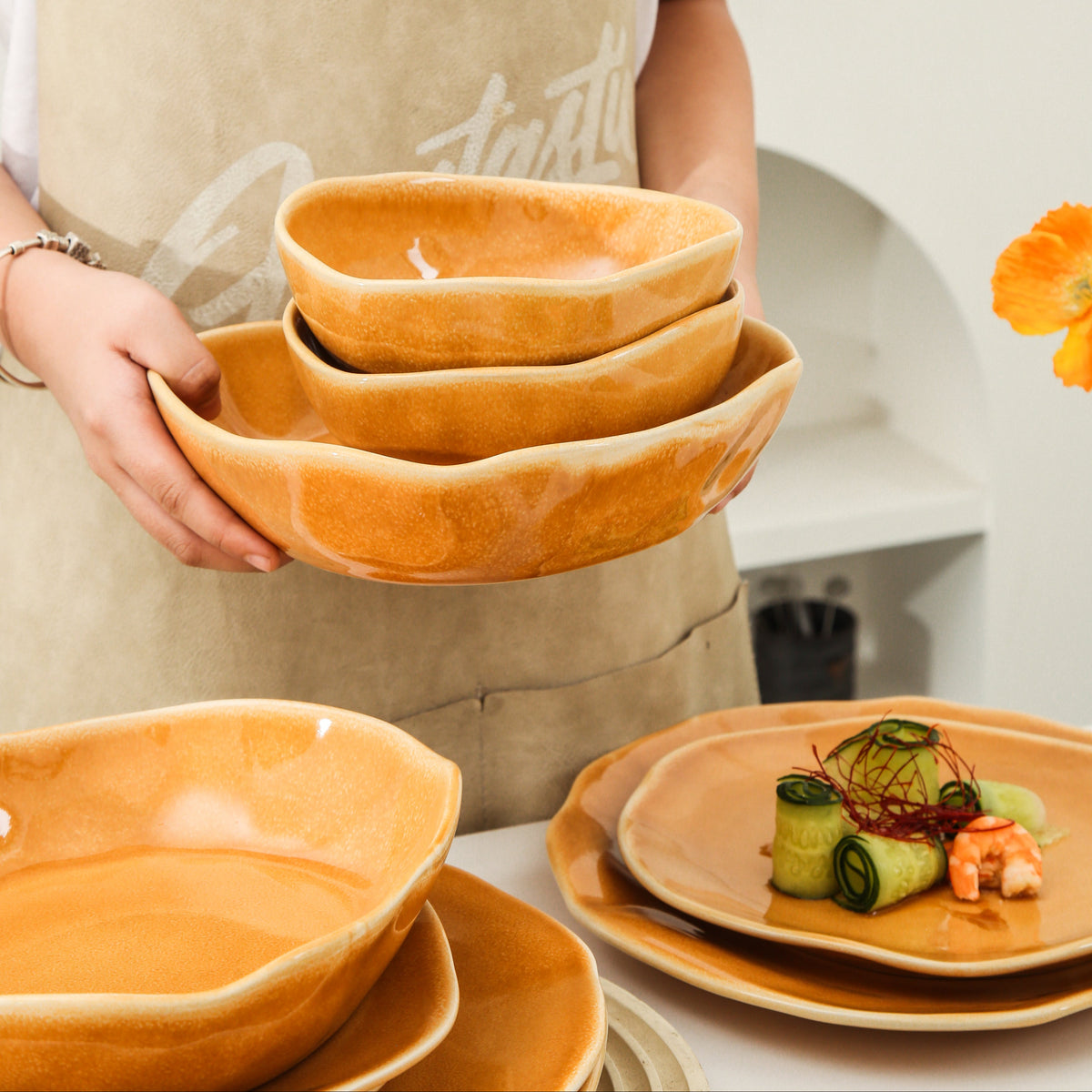 Golden Amber 16-Piece Organic Dinnerware Set