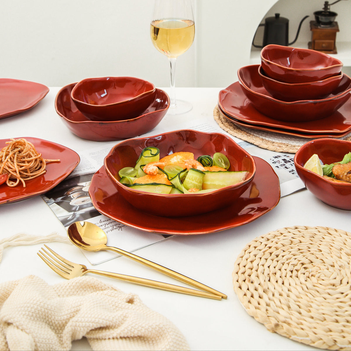 Garnet Rouge 16-Piece Organic Dinnerware Set
