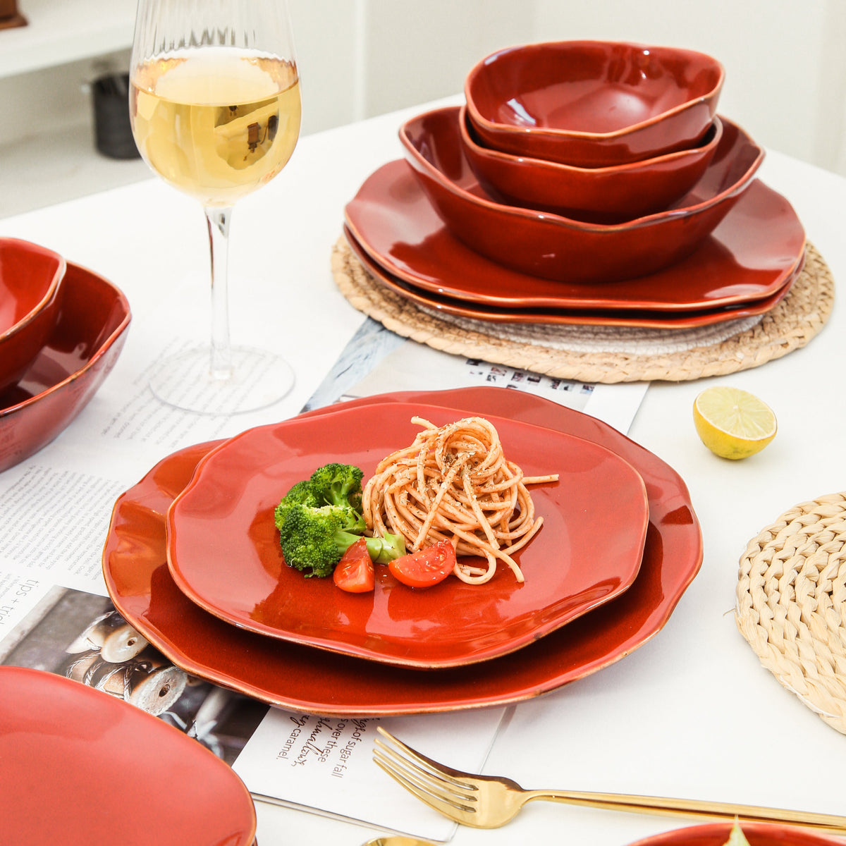 Garnet Rouge 16-Piece Organic Dinnerware Set