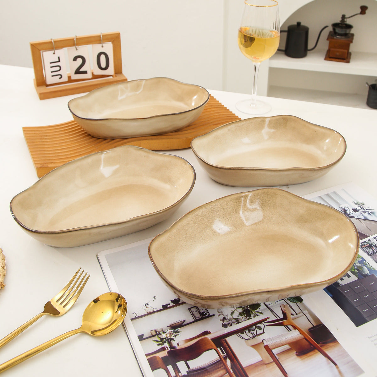 Crema Organic Oval Plate Set