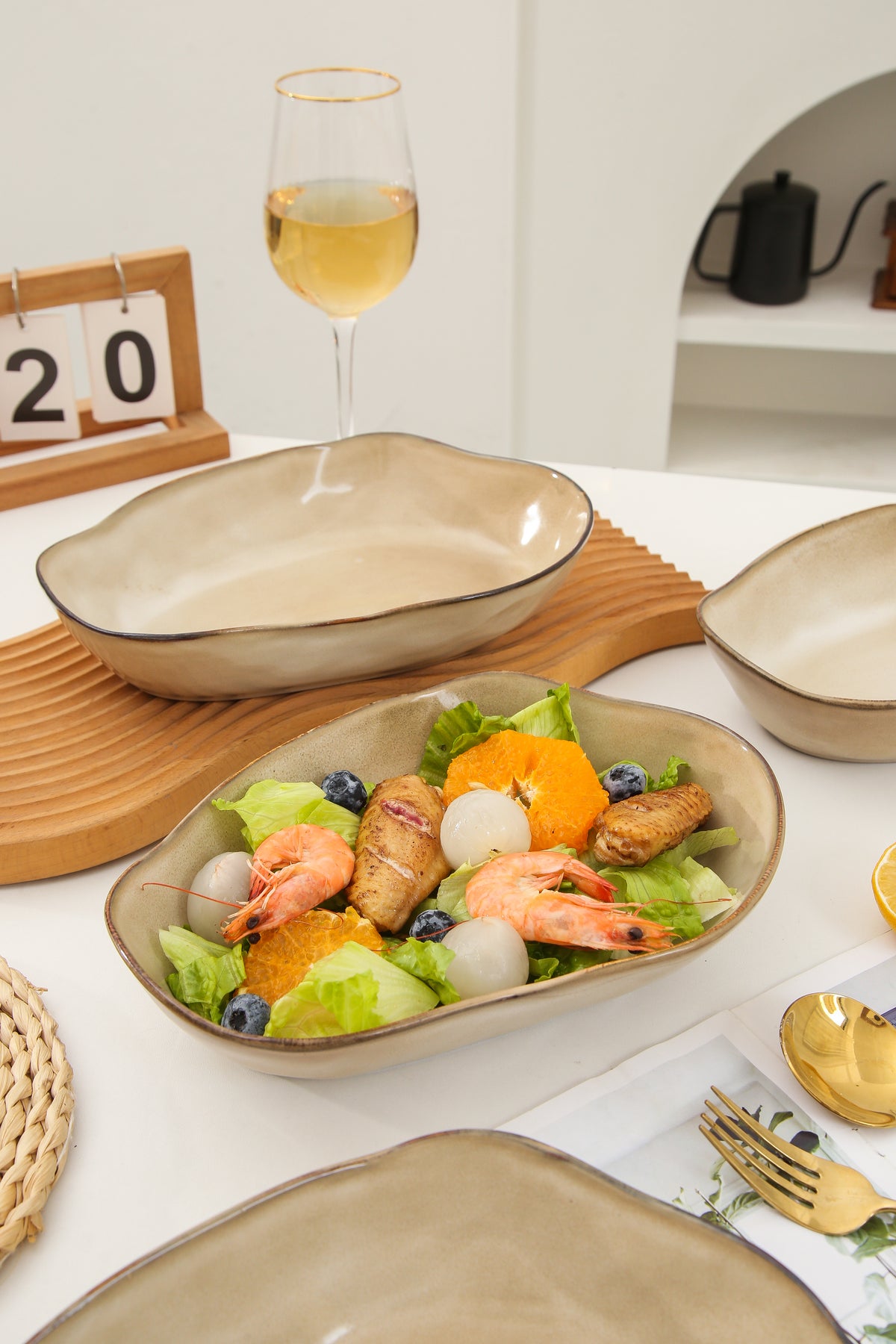 Crema Organic Oval Plate Set