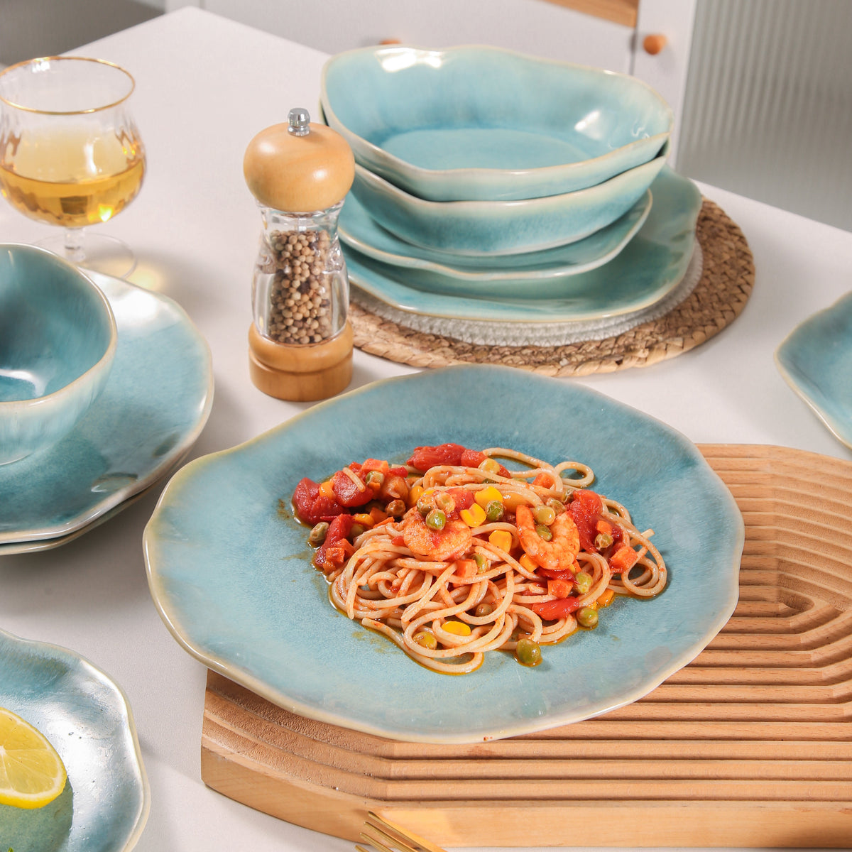 Aqua Blue 16-Piece Organic Dinnerware Set