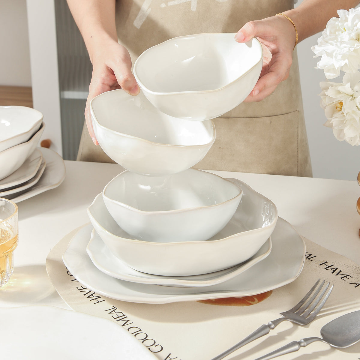 Pearl White 16-Piece Organic Dinnerware Set