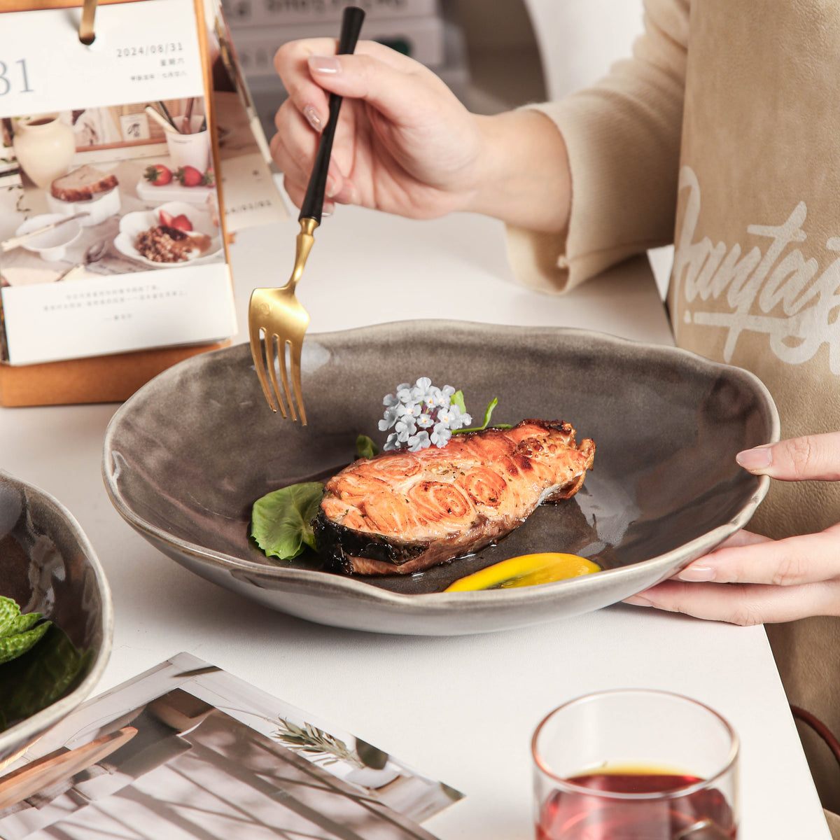 Royal Graphite Organic Deep Plate Set