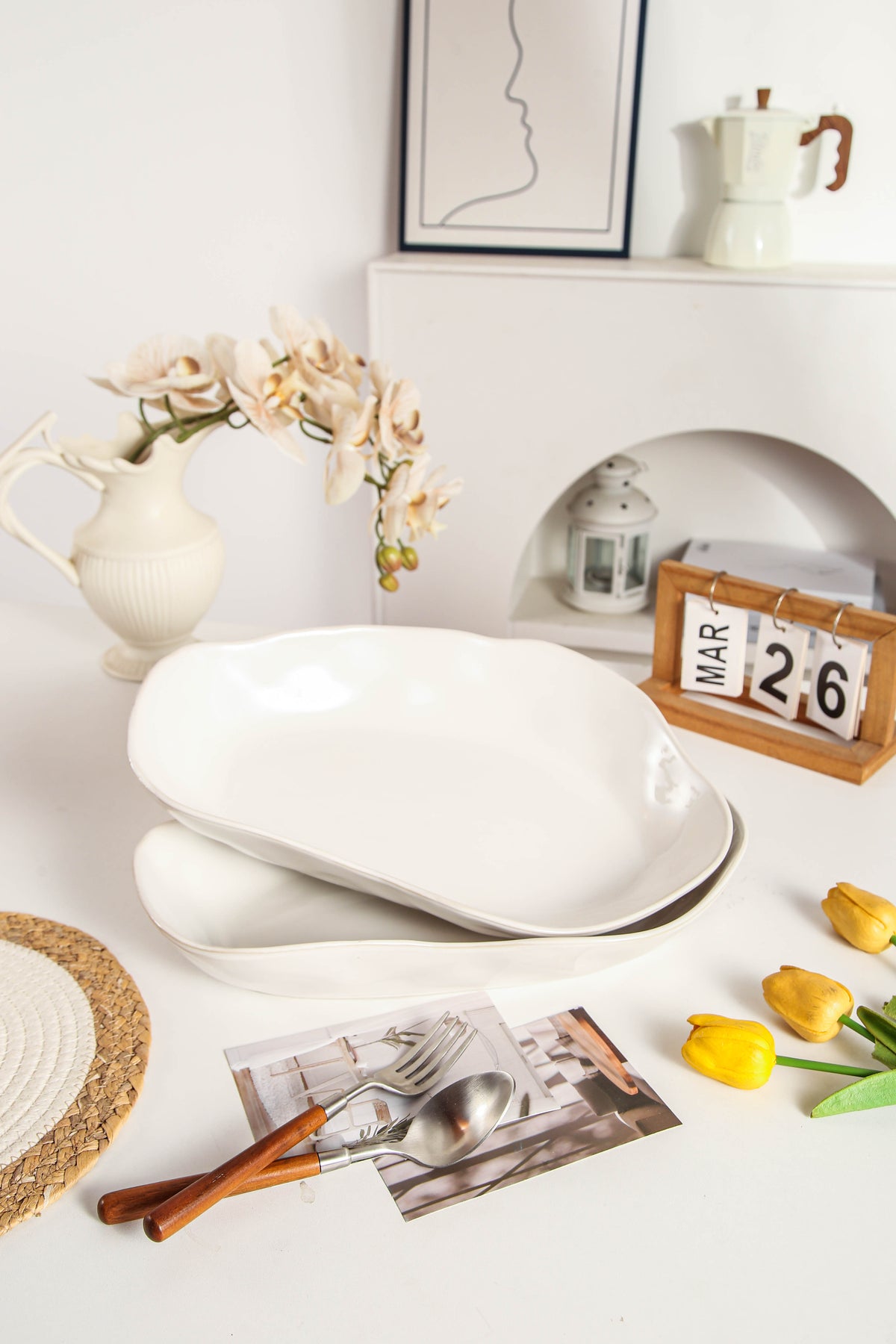 Pearl White Signature Platter Set