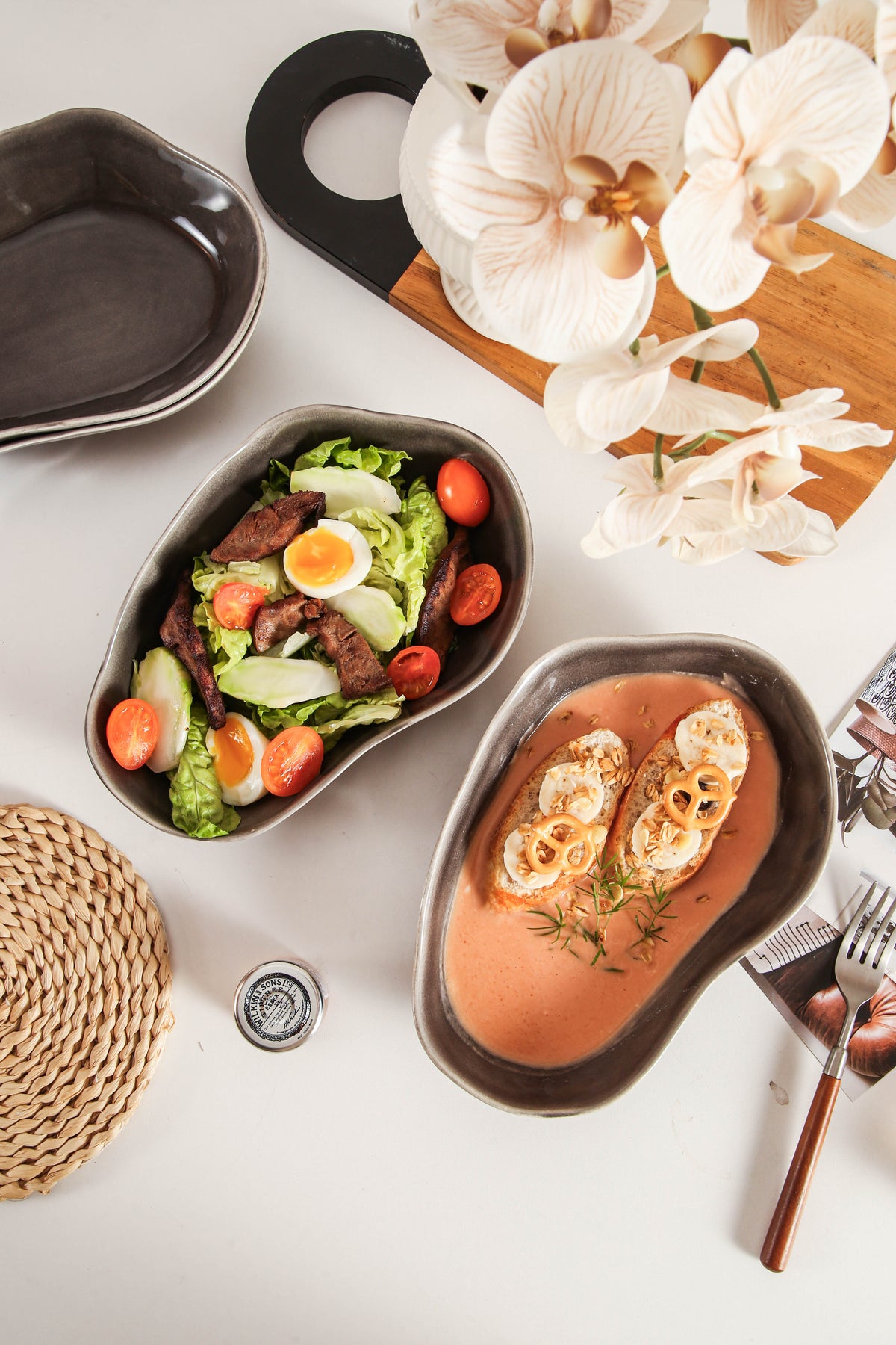 Royal Graphite Organic Oval Plate Set