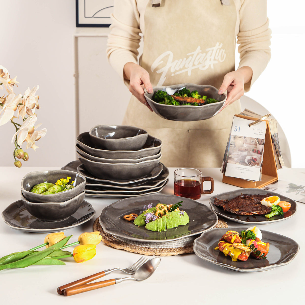 Royal Graphite 16-Piece Organic Dinnerware Set