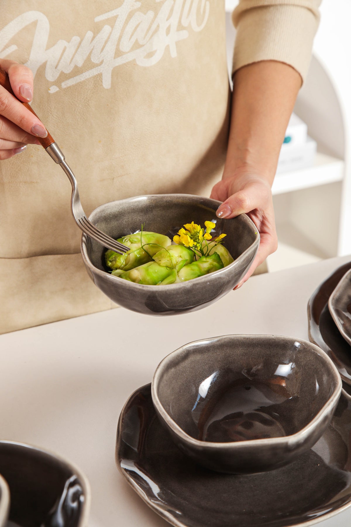 Royal Graphite 16-Piece Organic Dinnerware Set