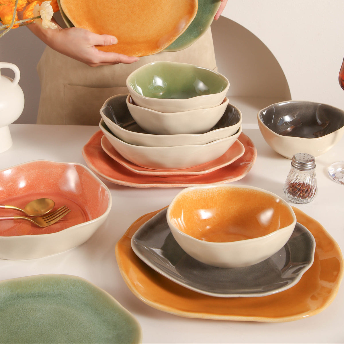 Sunstone 16-Piece Organic Dinnerware Set