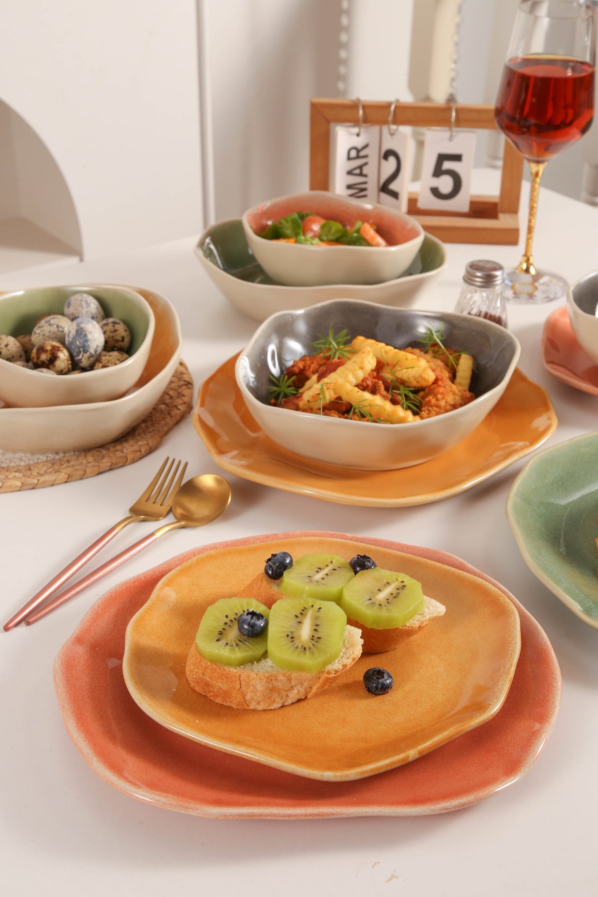 Sunstone 16-Piece Organic Dinnerware Set