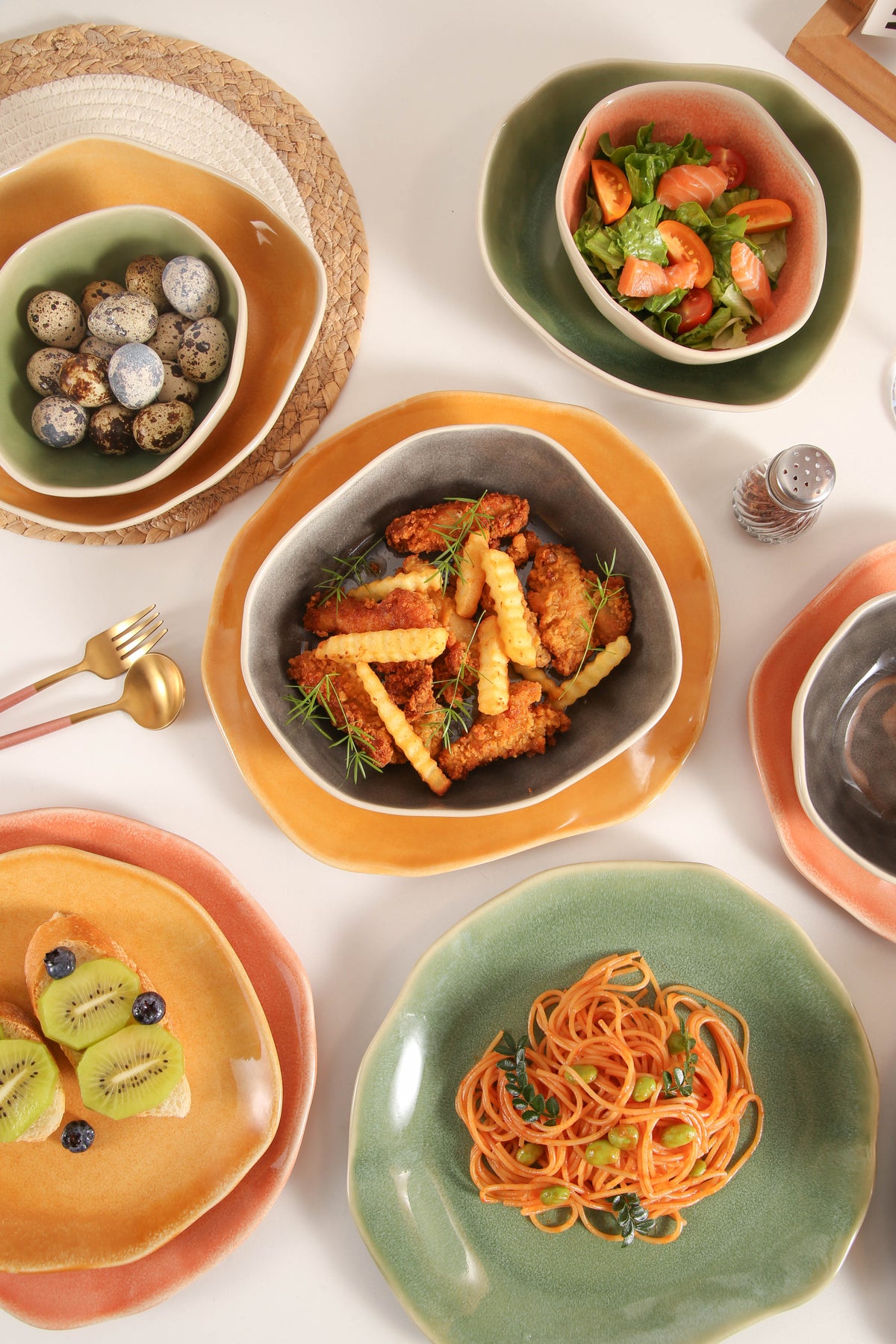 Sunstone 16-Piece Organic Dinnerware Set